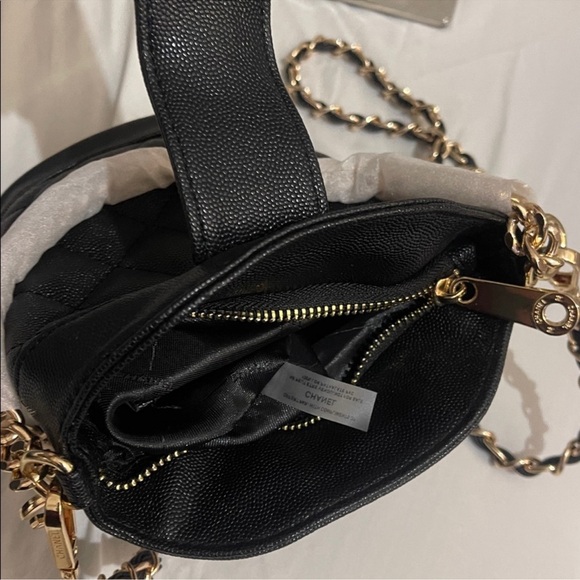 New Auth. Chanel GWP Phone Holder Bag - Picture 6 of 11